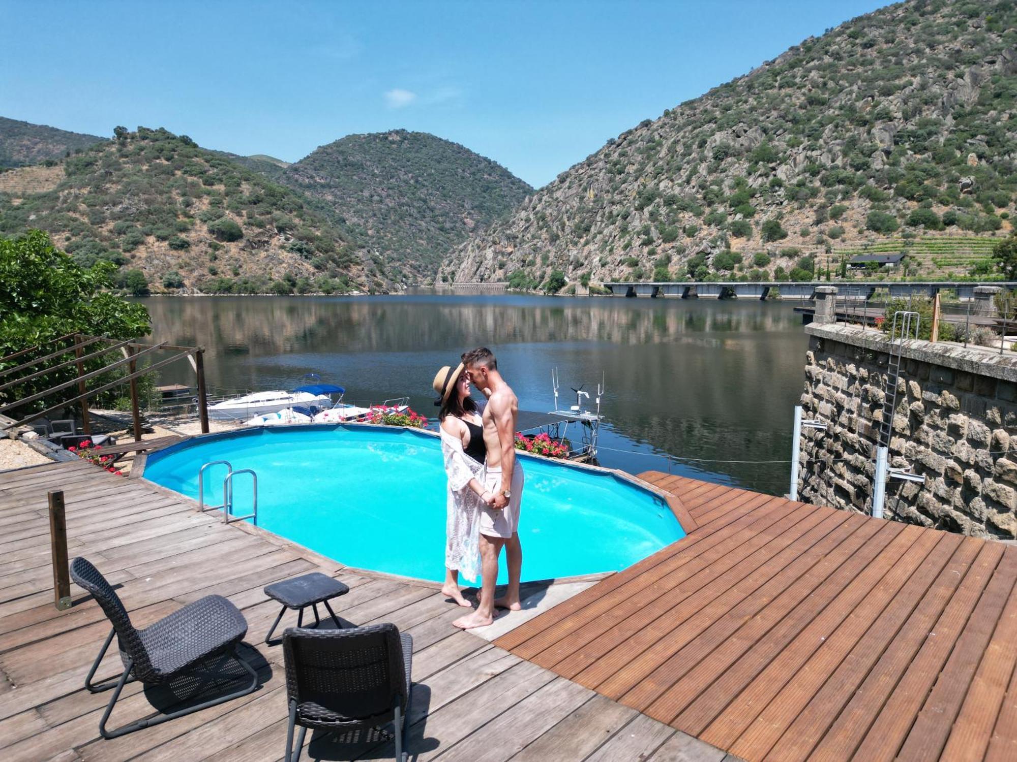 Douro Yacht Charter & Bungalows Sao Joao da Pesqueira Exterior photo
