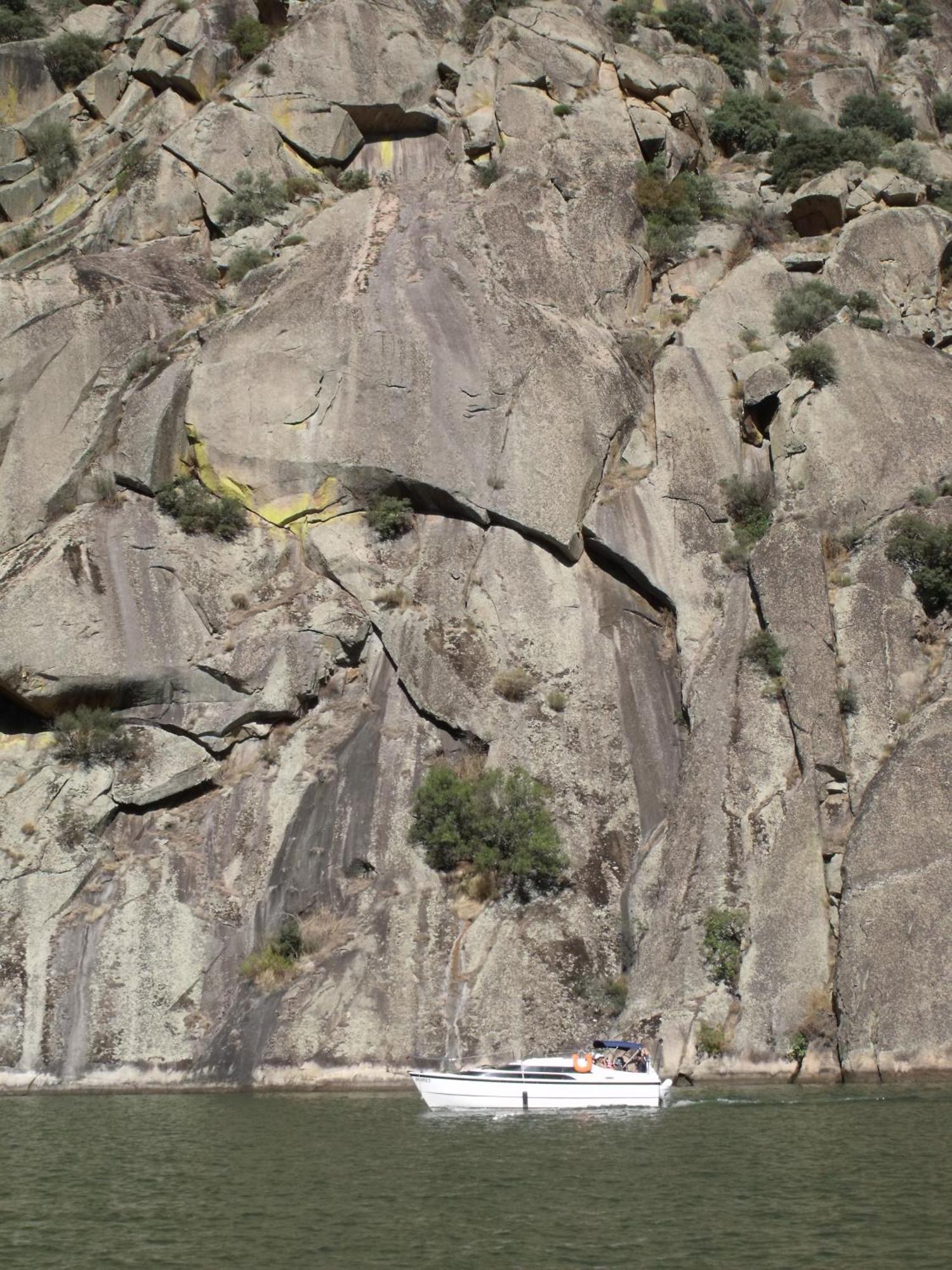Douro Yacht Charter & Bungalows Sao Joao da Pesqueira Room photo