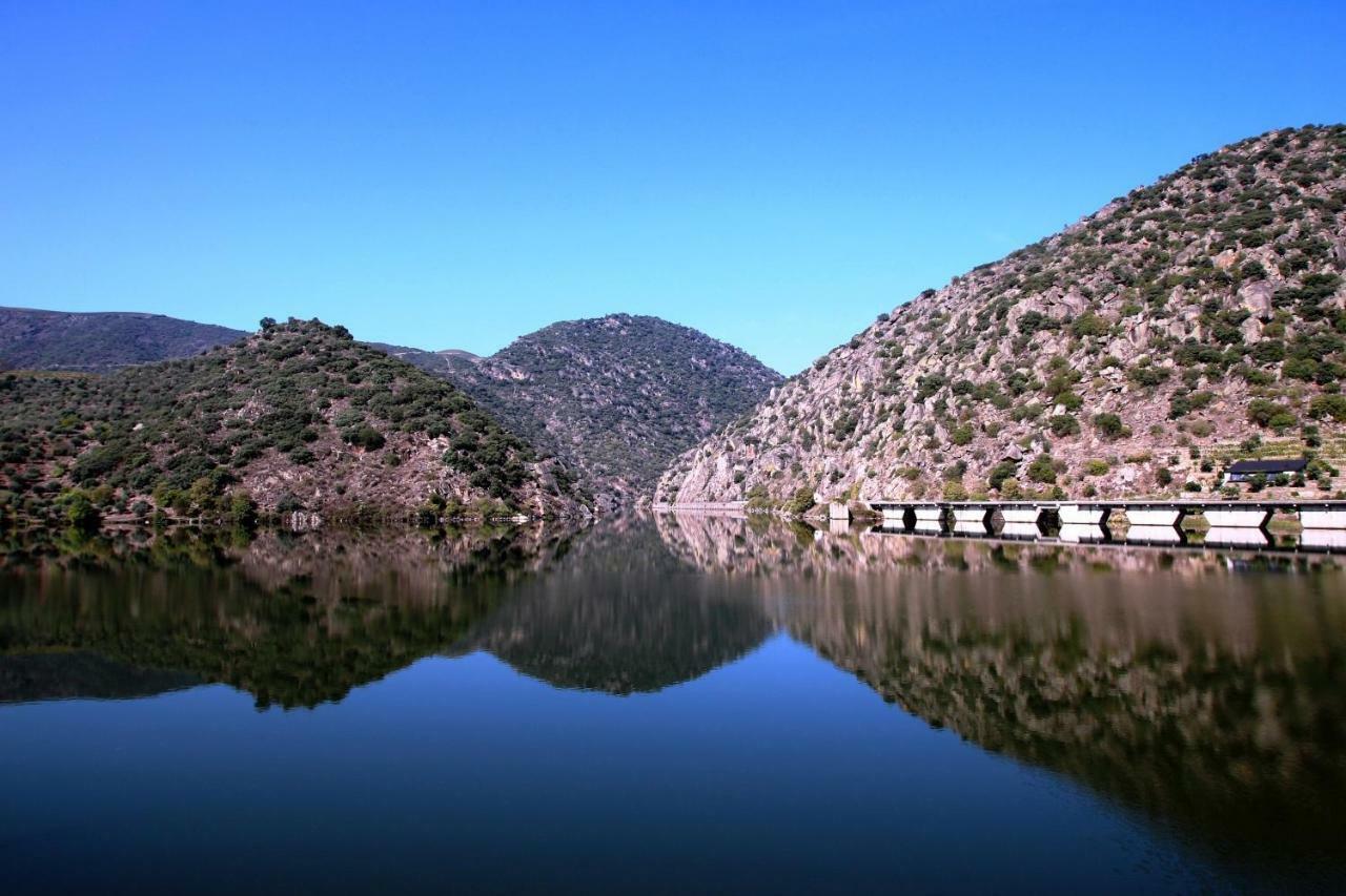 Douro Yacht Charter & Bungalows Sao Joao da Pesqueira Exterior photo